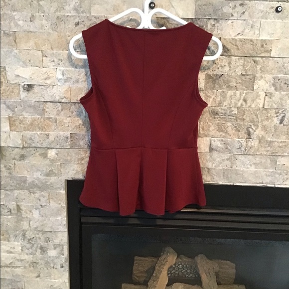 Forever 21 Peplum Top - Picture 2 of 2